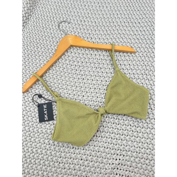 Skatie• ‘Sarah’ Bikini Top in Matcha Crinkle - Picture 11 of 12